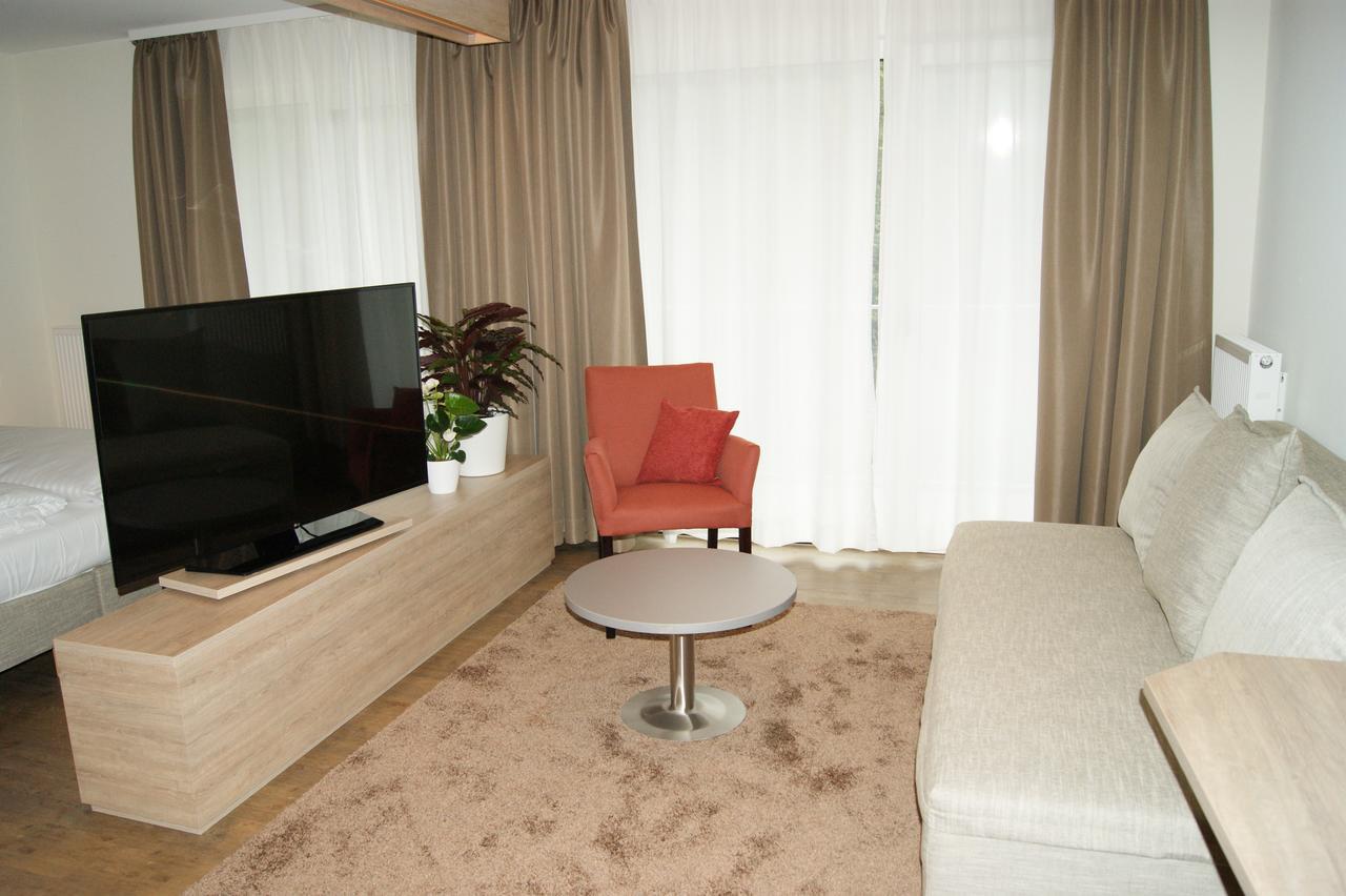Hotel Restaurant Muckensee Lorch Room photo